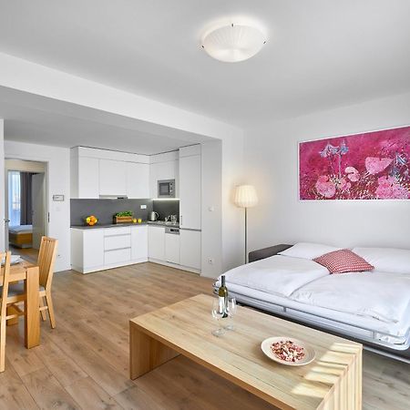 Downtown Suites Belohorska Prága Kültér fotó